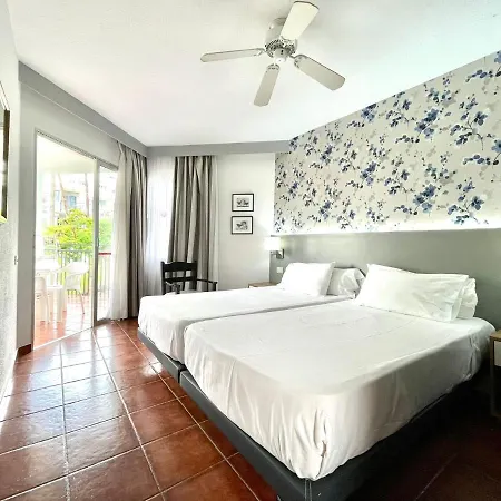 Apartment Few Minutes From The Beach, Wifi,Pool In Los Cristianos, Tenerife South *